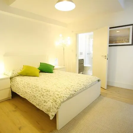 Short Let Direct - Mountjoy Square D1