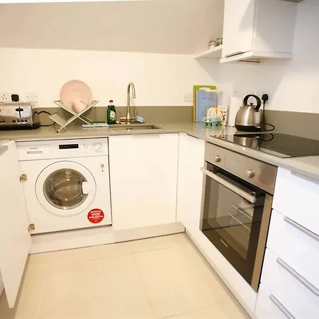 Short Let Direct - Mountjoy Square D1 Apartment